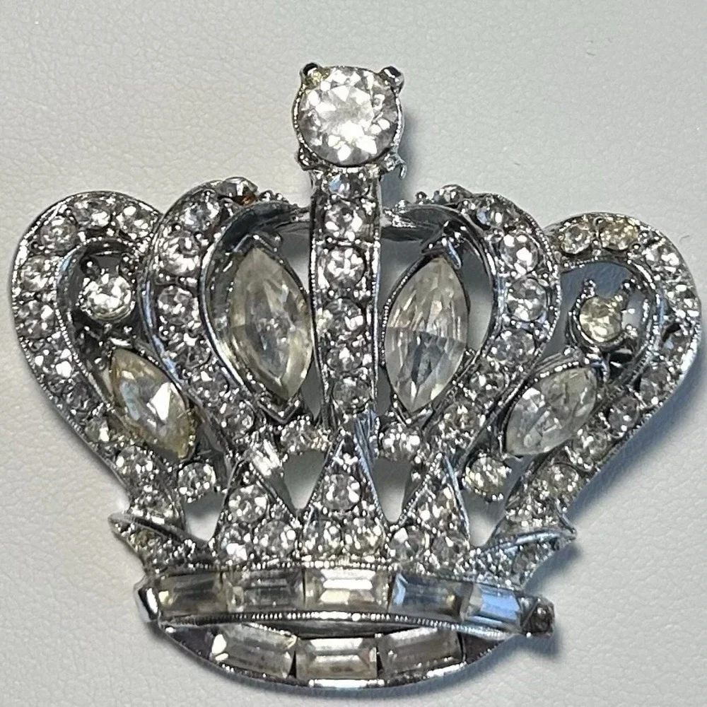 Vintage Pell Rhinestone Crown Brooch Silver Tone Clear Rhinestones